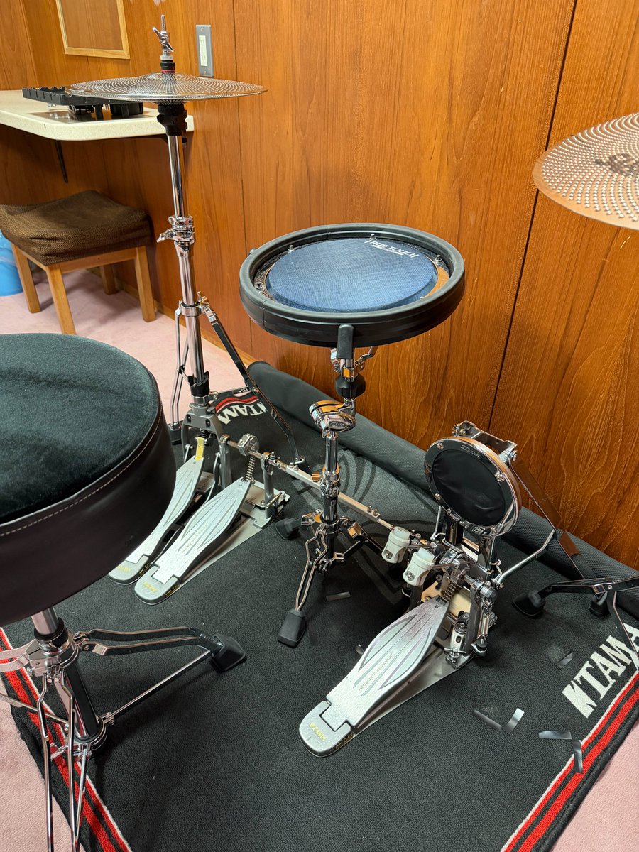 DREAM THEATER live in Aichi, JAPAN!

Mike Portnoy’s massive rig is looking majestic on stage, with the True Touch Training Kit all set backstage.

The stage is set. Let’s do this! 🤘✨ 
#DreamTheater #MikePortnoy #TAMADrums #TrueTouch