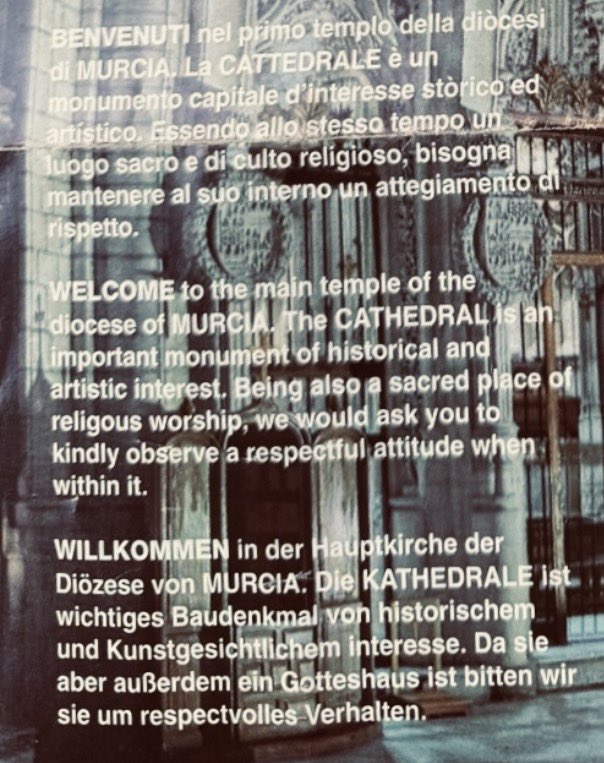 ESTO NO FUE UN ERROR.

FUE UN OCULTAMIENTO DELIBERADO PARA DESTRUIR LA IDENTIDAD DE CARTAGENA

Durante años se han repartido en la sede episcopal situada en la ciudad de Murcia folletos institucionales cuyo contenido es revelador por su intencionalidad y maldad política. Donde
