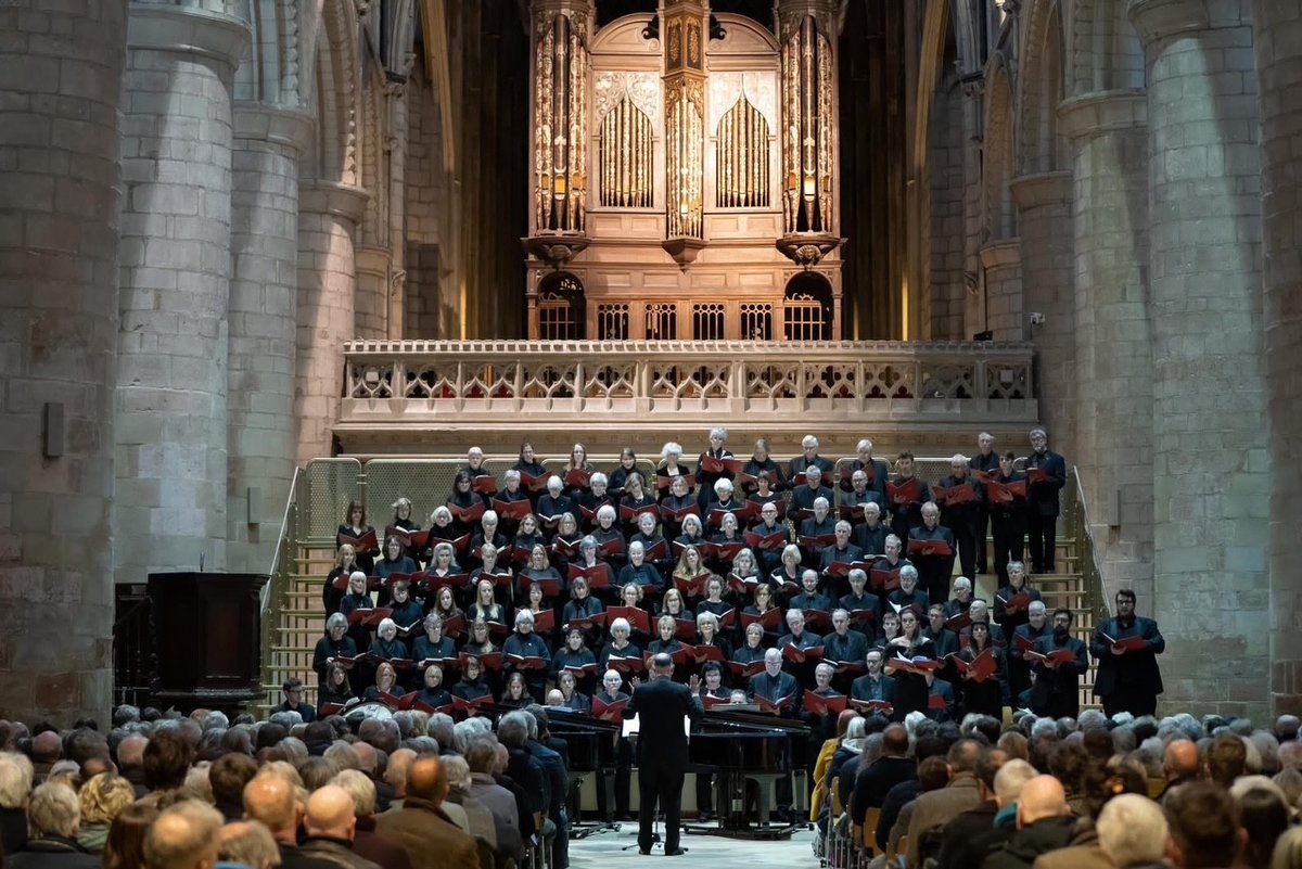 GlosChor's tweet photo. Venables' Requiem at Tewkesbury Abbey - https://t.co/EazPPJeuab https://t.co/PACC5XhQRC