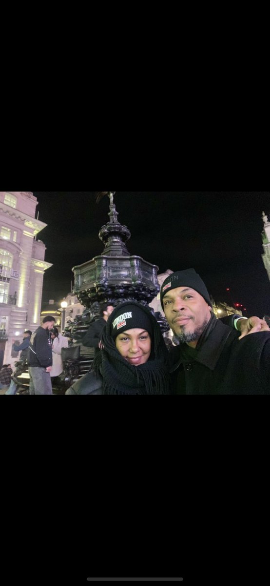 fratearth's tweet photo. Making more memories! London!! 🇬🇧 #England #Britain #Lifestyle https://t.co/O1ErJ7IWts