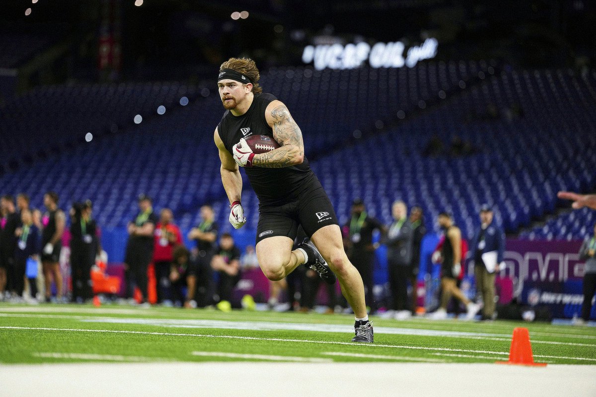 Jaren Kanak tweet media