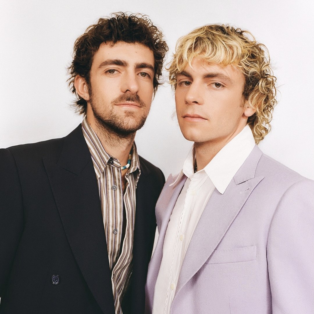 RossLPortugal's tweet photo. happy 8 years of the driver era. 🩶

on a day like this back in 2018, we were all presented with a surprise rebrand from R5, becoming from that moment a duo formed by just Ross and Rocky. https://t.co/FrAB0McqzK