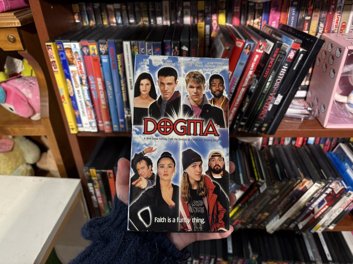 whtevernvrmind's tweet photo. holy grail @ThatKevinSmith https://t.co/6FjcxkXd5z