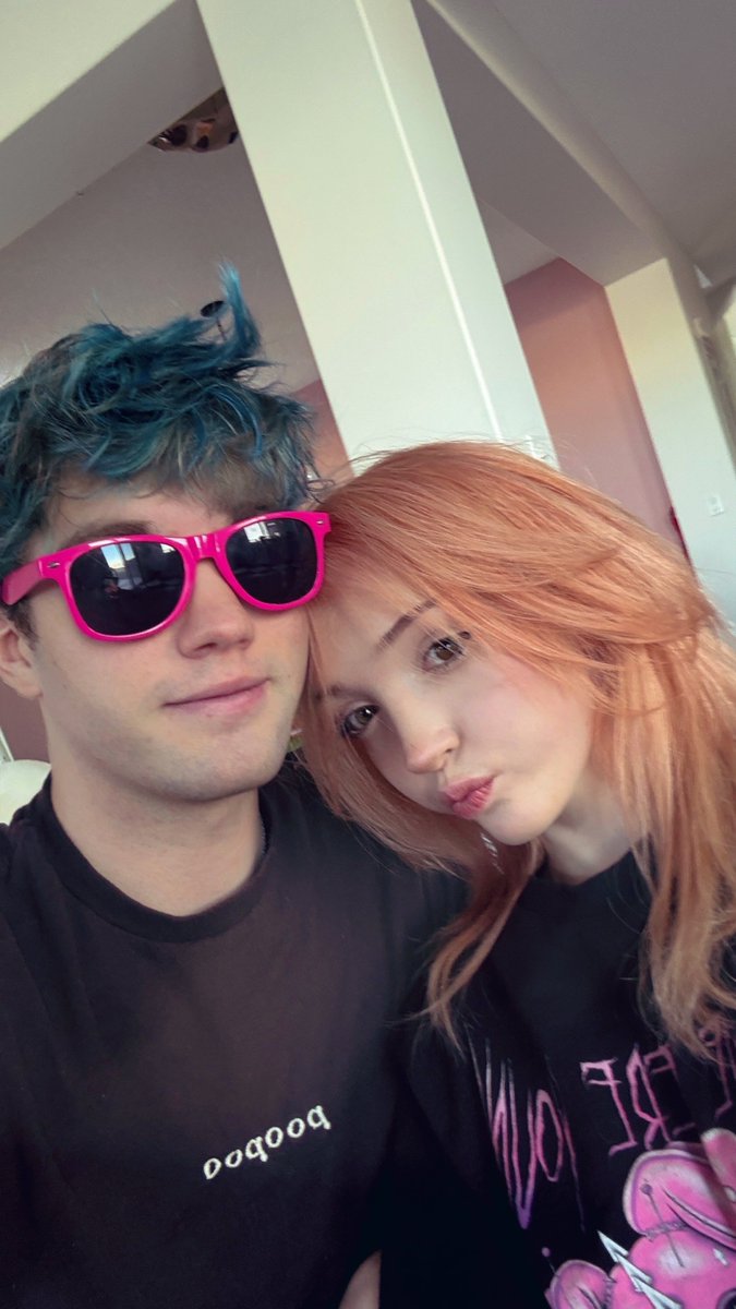 moonfallx tweet media