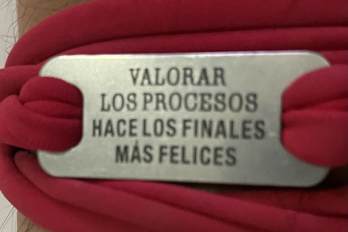 oscarojeda21's tweet photo. “Valorar los procesos hace los finales más felices”
El resultado llega… pero el proceso es lo que nos construye, nos transforma
Entrenar es un acto de amor propio
Es elegirnos incluso cuando no hay aplausos.
.
#ValorarProcesos #EntrenarEsAmorPropio #EntrenaPorVos https://t.co/MlpX33Telj