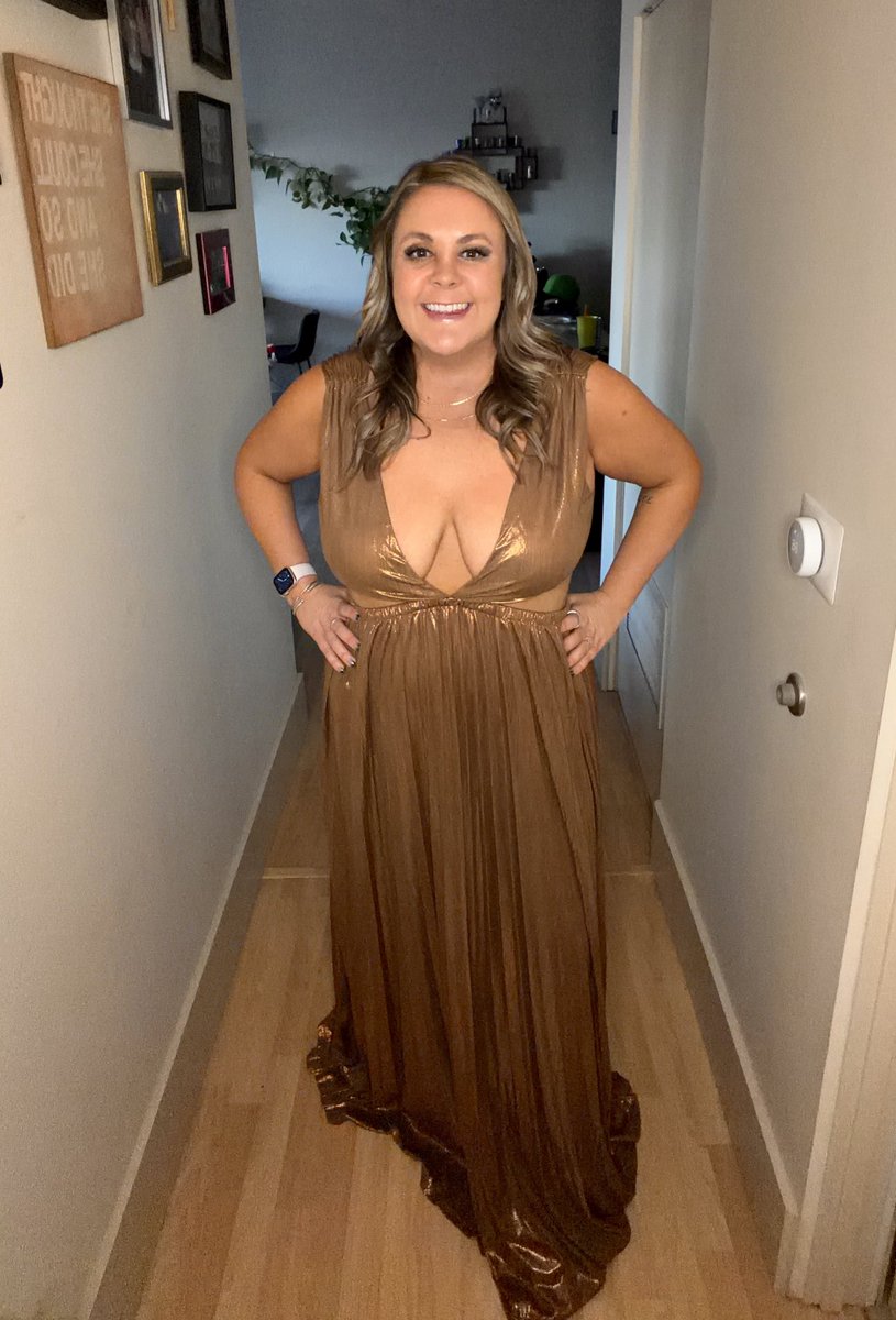 KittyTigerMeow's tweet image. Bronze &amp;amp; Brilliance 🤎🤎🤎
#SaturdayNight 
#saturdayvibe