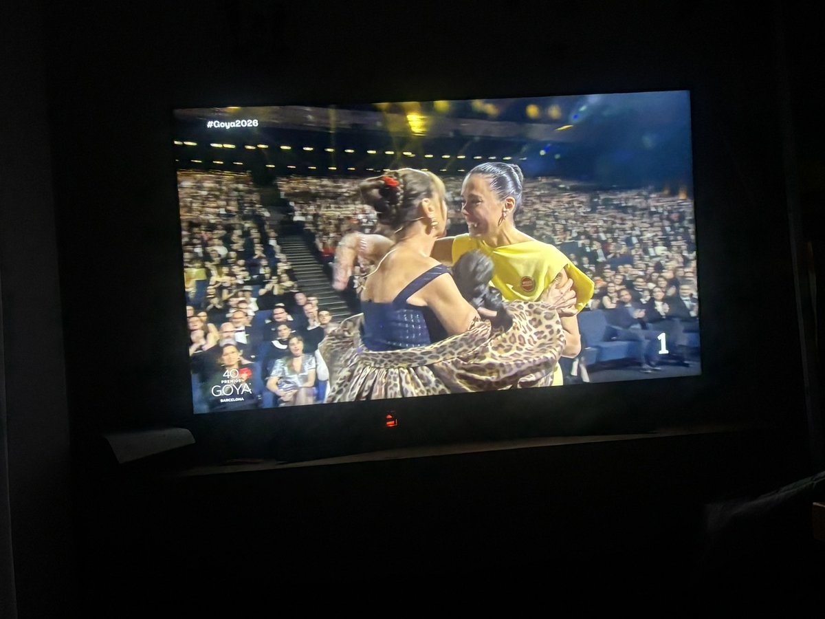 kollarion's tweet photo. Patricia !!! Handia zara!!! https://t.co/ZgzmoX0XOh