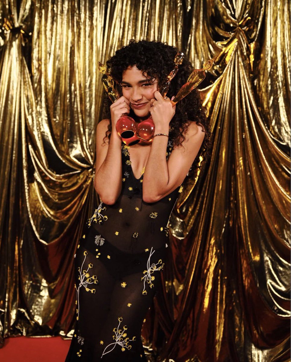 Olivia Dean pictured with her four #BRIT awards🤍