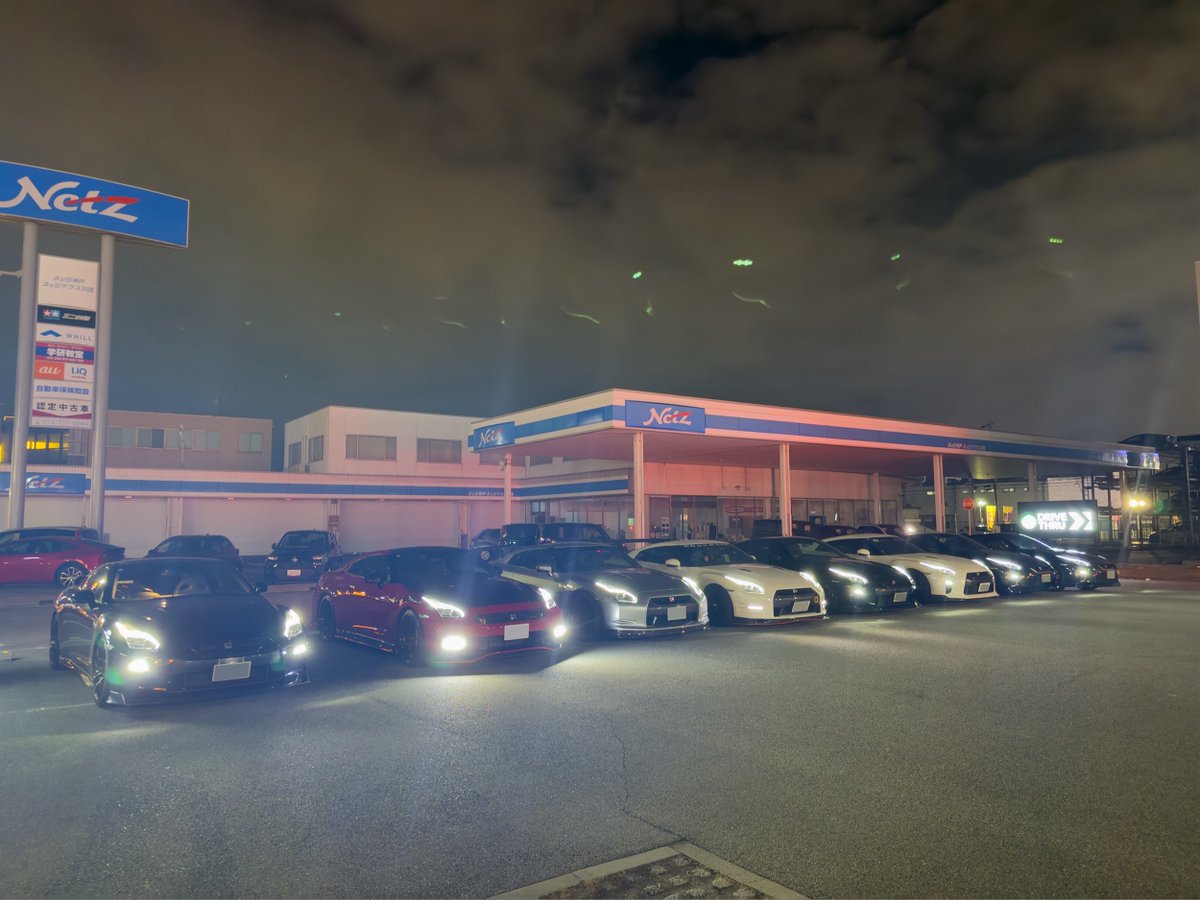 r35GTR_you's tweet image. R35GT-Rスタバミーティング☕️
⭕️⭕️    ®︎⭕️⭕️ ×8台
激寒だったけど、楽しかった✨

#GTR #R35 #スタバミーティング 
#純正テール倶楽部　
#ライトONの美学