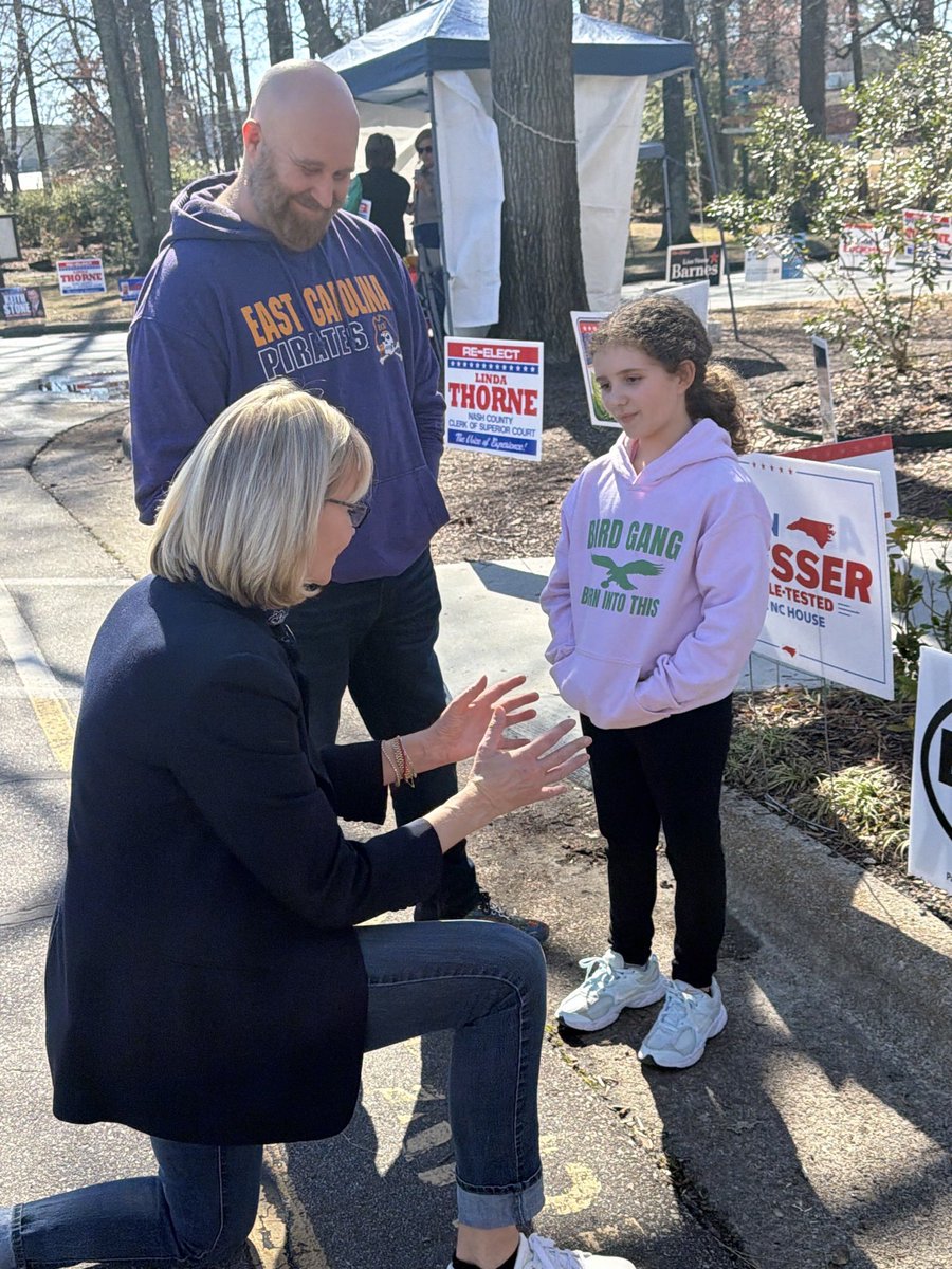 lauriebuckhout's tweet photo. Wrapped up the final day of early voting in Nash County with voters, future voters, and even some more dogs! Team Buckhout came out in strong numbers💪 https://t.co/oT2MBOTyvl