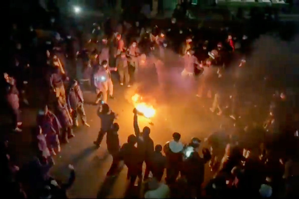 WorldTrendCurat's tweet photo. @sentdefender Iranians finally celebrating in the streets after all those years of fear – this is what real hope looks like! The regime’s days are truly numbered now. https://t.co/GcbKI02jYK