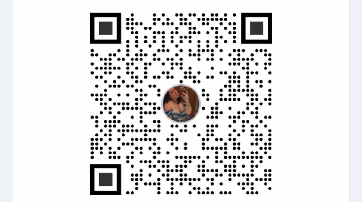 that goddess with colourful hair👑 tweet media