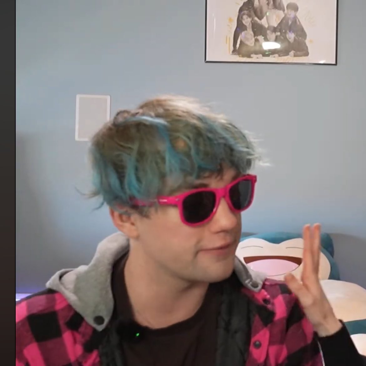 ostie! ⋆˚꩜｡ tweet media