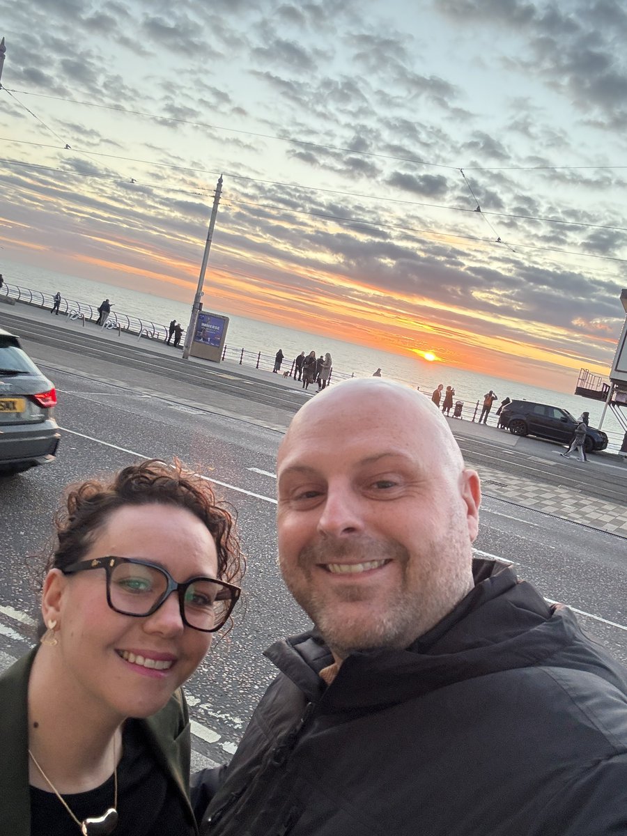DT100's tweet photo. Lovely evening out in Blackpool to see the legendary @realclintonb… I was going to include an obligatory comment about her third eye being well and truly opened, but she is very cut off! https://t.co/h4t4sIIkLE
