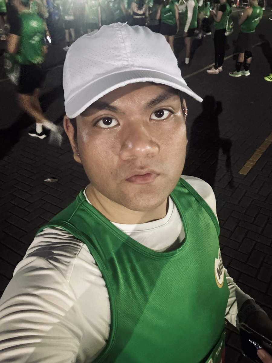 jasonbical's tweet photo. Before and after, parang walang pinagkaiba hahahahhaa 😆 
#milomarathon2026 https://t.co/UPLX5dEXtX