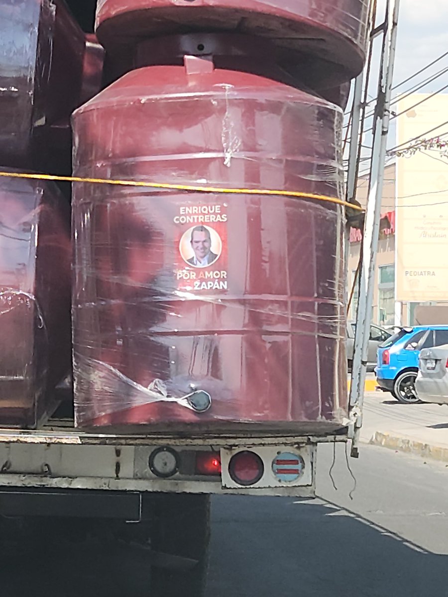 cvazquez_rdz's tweet photo. @VILLALVAZO13 una muestra de que si se compran votos. Fotos tomadas en Chalco Edo Mex. https://t.co/WE6ZcmIOpj