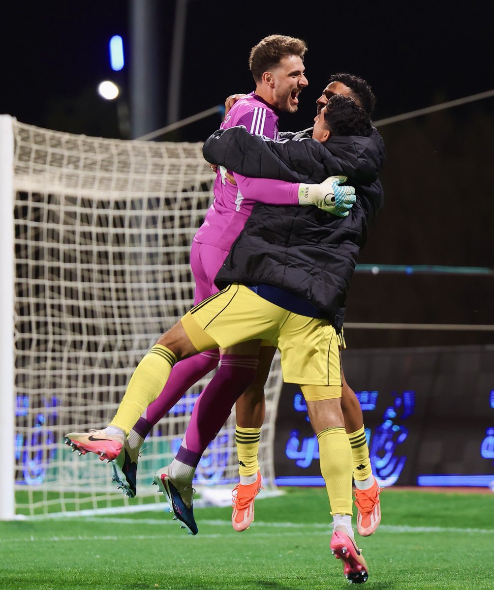 سنـواصـل .. و نجـد من يعتـرض مسيرتنا بكل الطـرق..
لكننا سنقاتـل سويًا .. وبإذن الله سنُحـقق مانريـد 💛