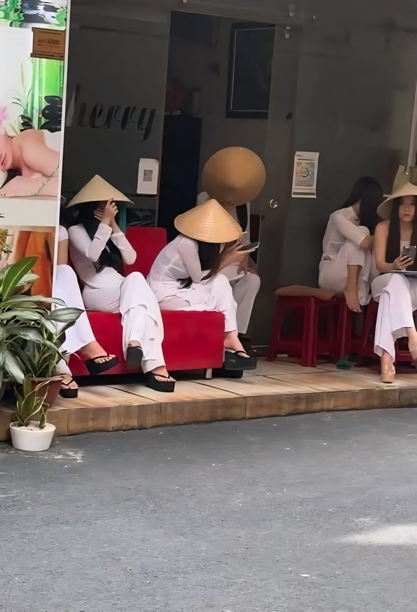 Saki Trần tweet media