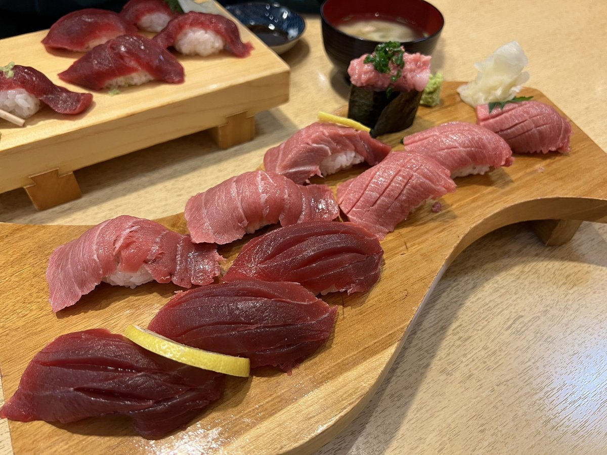 slave_naru's tweet photo. これが、こう🍣
過去一高かったけど美味でした https://t.co/2aEDl1kCxU