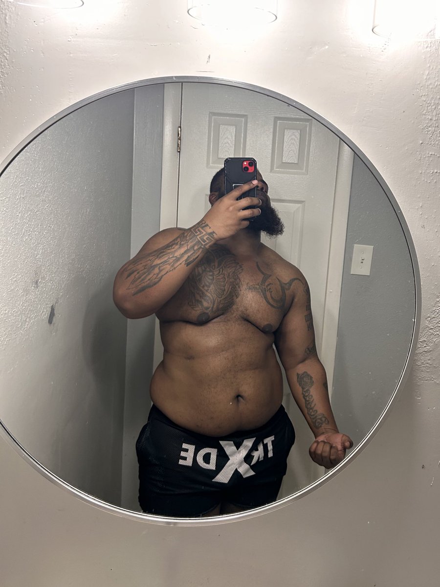 Squeeezzyy tweet media