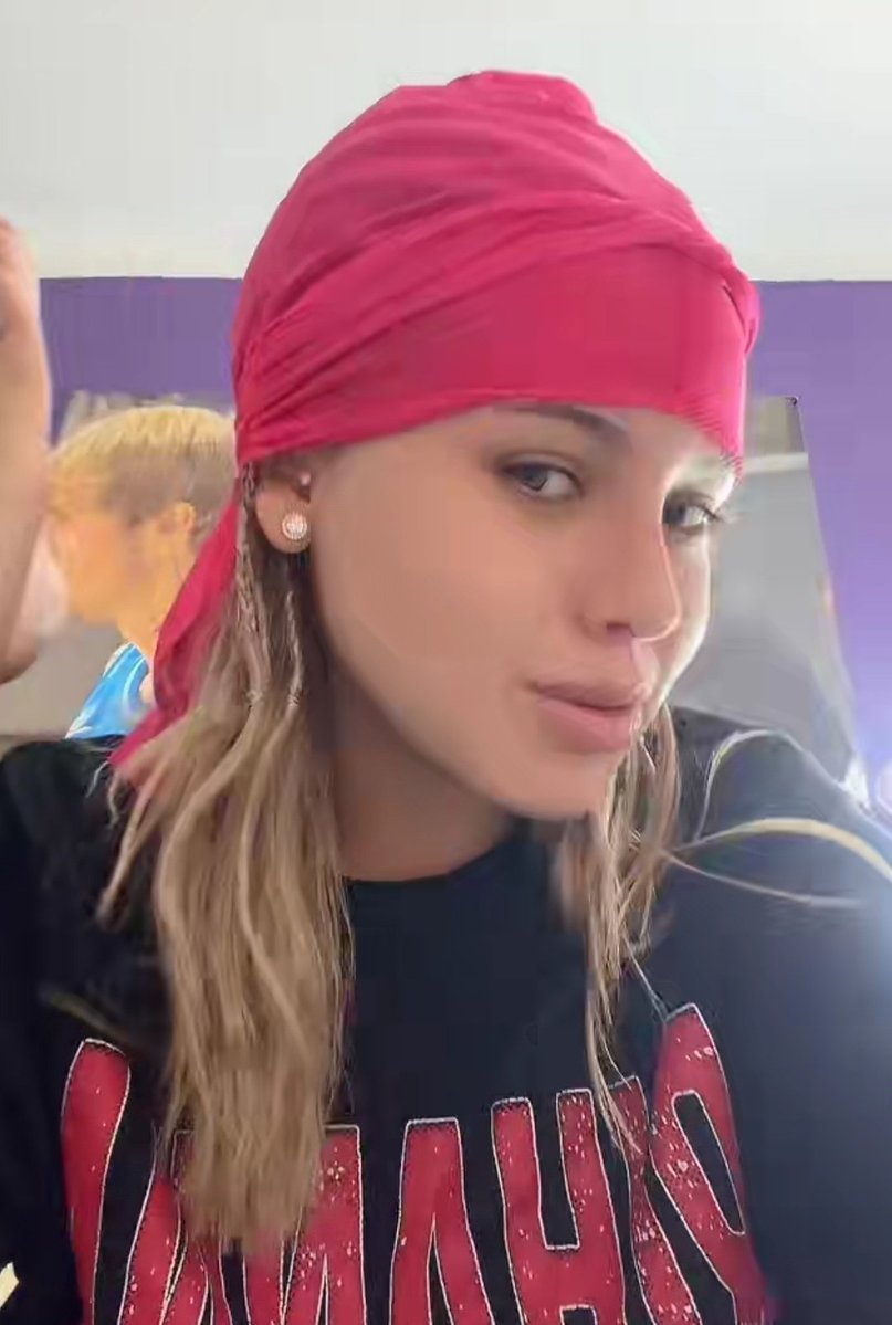 zelle947's tweet image. #NocheDeLosExXCoty