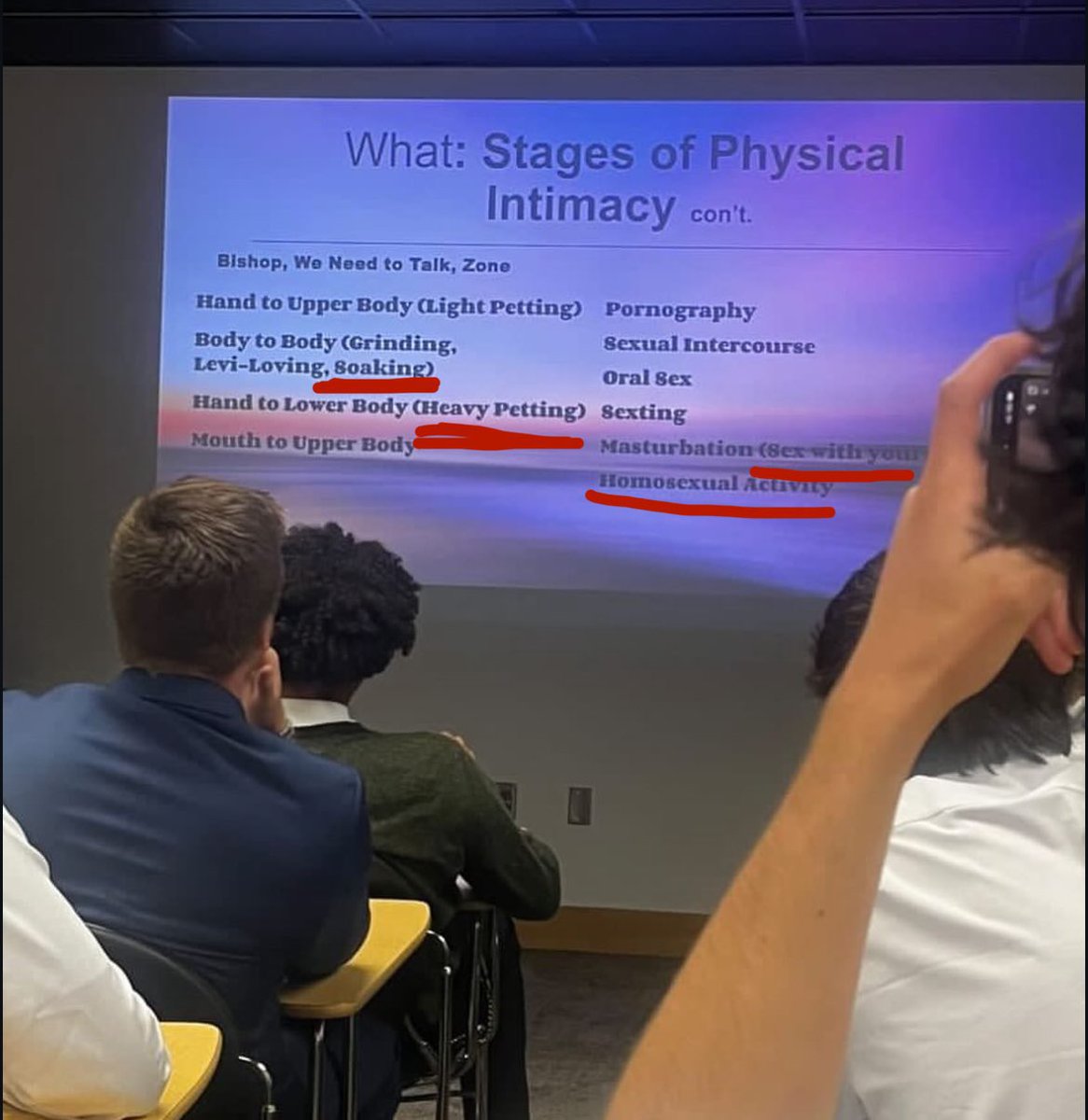 Aspen goes birding⛸️ tweet media