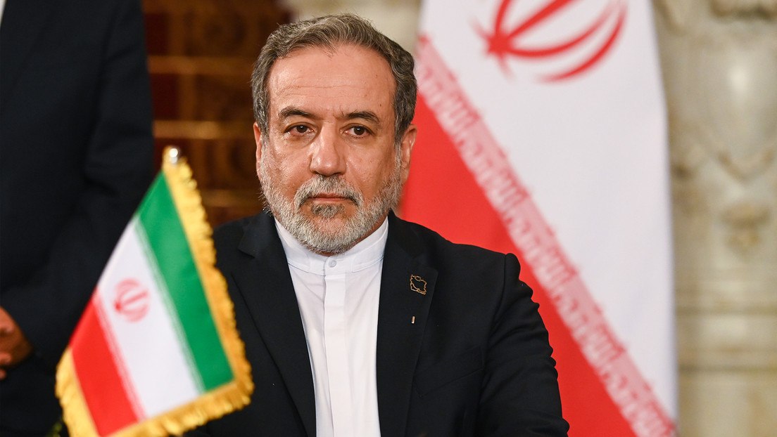 BrehendaS's tweet photo. Líderes de Irán se encuentran en buen estado de salud pese a agresión extrena

https://t.co/PtvYzwBq5W

#bbvipks4 #zeudiners #sstvi #Iran https://t.co/tgw9NF4BUH