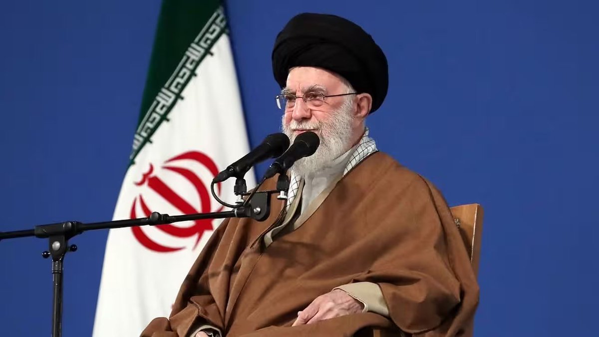 La Pilule Bleue tweet media