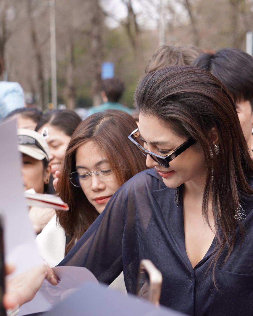 I don’t usually post photos of Faye, but a friend who’s just starting out in photography sent me these and I fell in love. She has such so much talent. I asked for her permission to share them because they truly deserve to be seen. 📸💛

photographer: @ caandela.01 (on IG)

FAYE