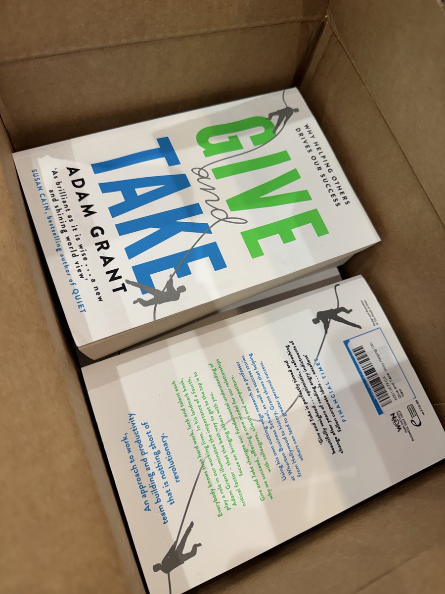 kelly close tweet media