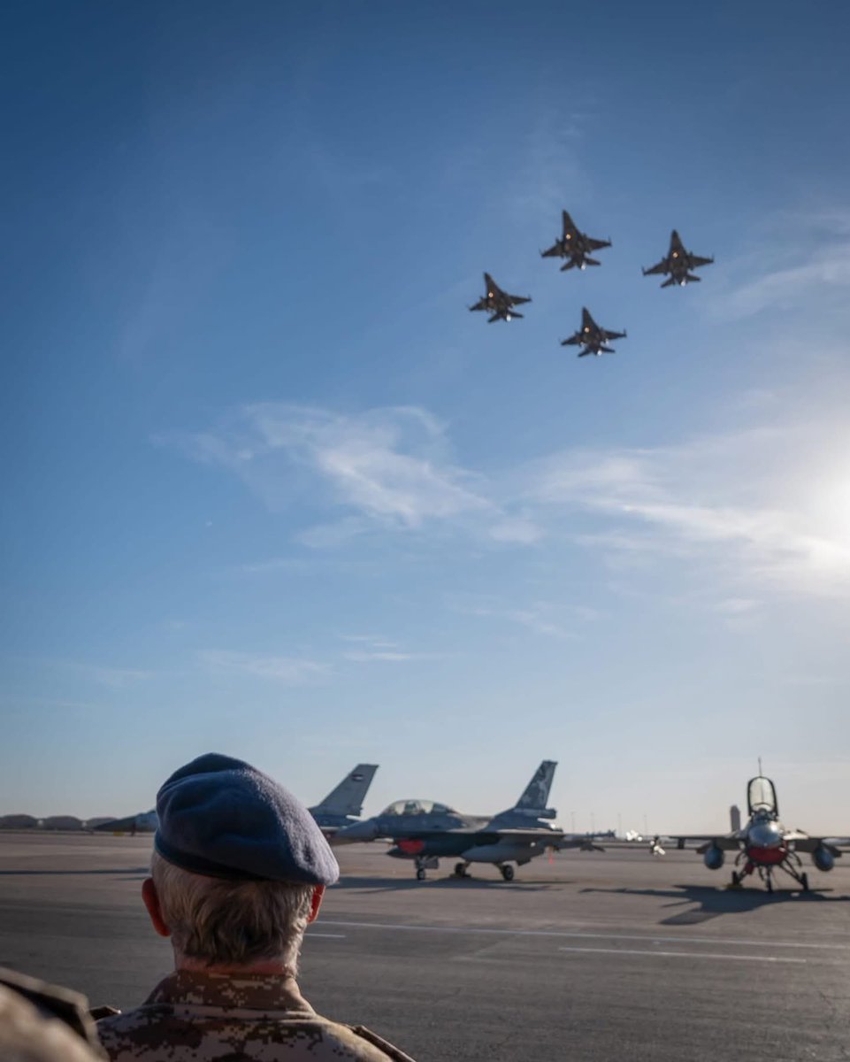 عينٌ ساهرة في السماء،وحصنٌ للوطن لا ينكسر 🇯🇴

نفخر بكم دائمًا 🩵🦅