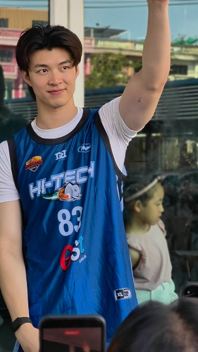 ไม้กลางเขนตัวจิ๋ว †
#Meennicha8 #มีนนิชคุณ