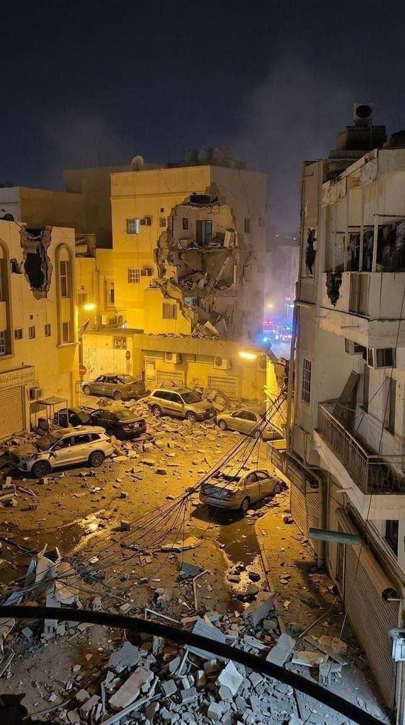 🇧🇭🇮🇷 Iranian drone impact in Bahrain