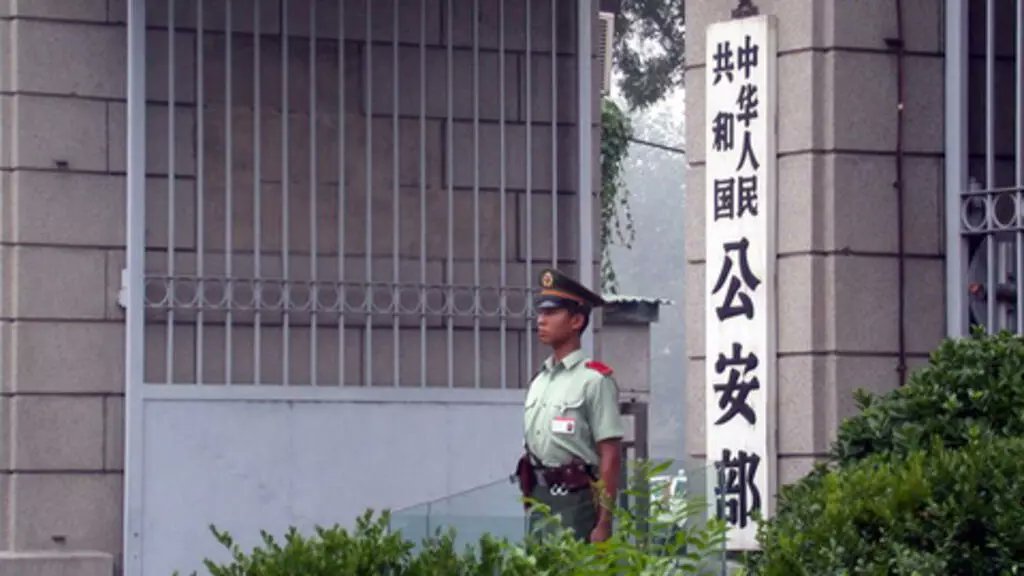 海外中国人权律师联盟 tweet media