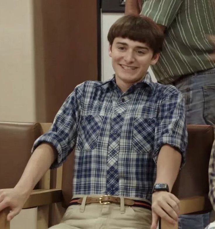 madmiwis's tweet image. noah schnapp as will byers in s4 is so dear to me, my pookie.