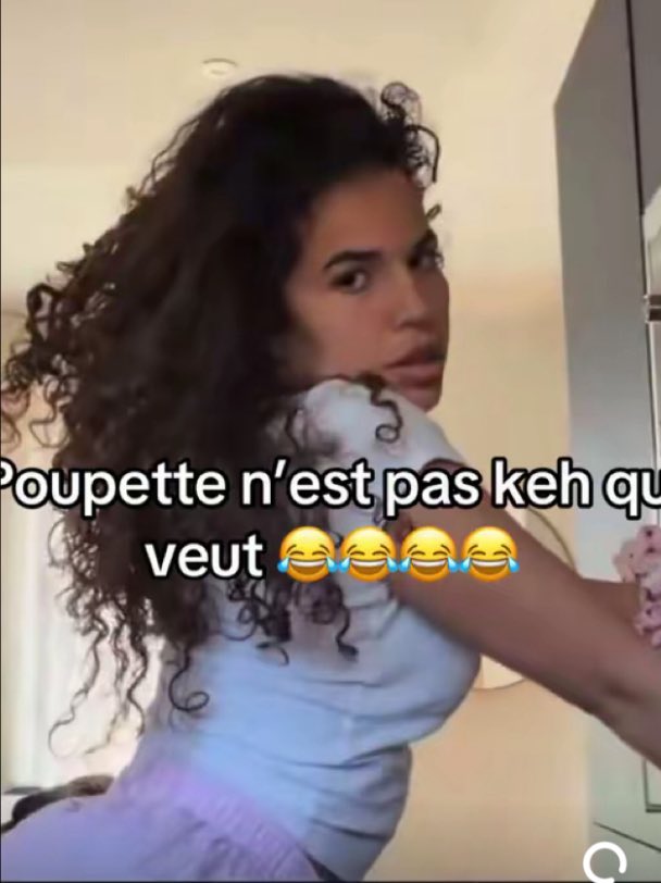 GG3lizabeth_bis's tweet photo. Ce que tu commandes VS ce que tu reçois 💀

#poupettekenza
#soukainatwosisters
#yousralkh https://t.co/LKyJwg73jb
