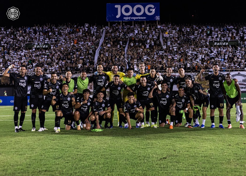 𝗧𝗢𝗗𝗢𝗦 𝗨𝗡𝗜𝗗𝗢𝗦 𝗧𝗥𝗜𝗨𝗡𝗙𝗔𝗥𝗘𝗠𝗢𝗦.

🤍🖤🤍