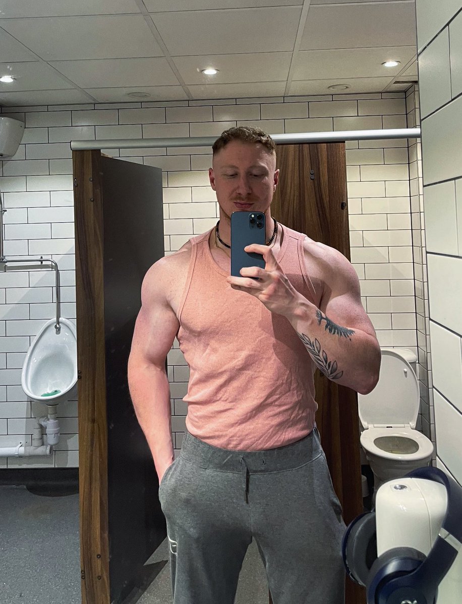 james 🤠 tweet media