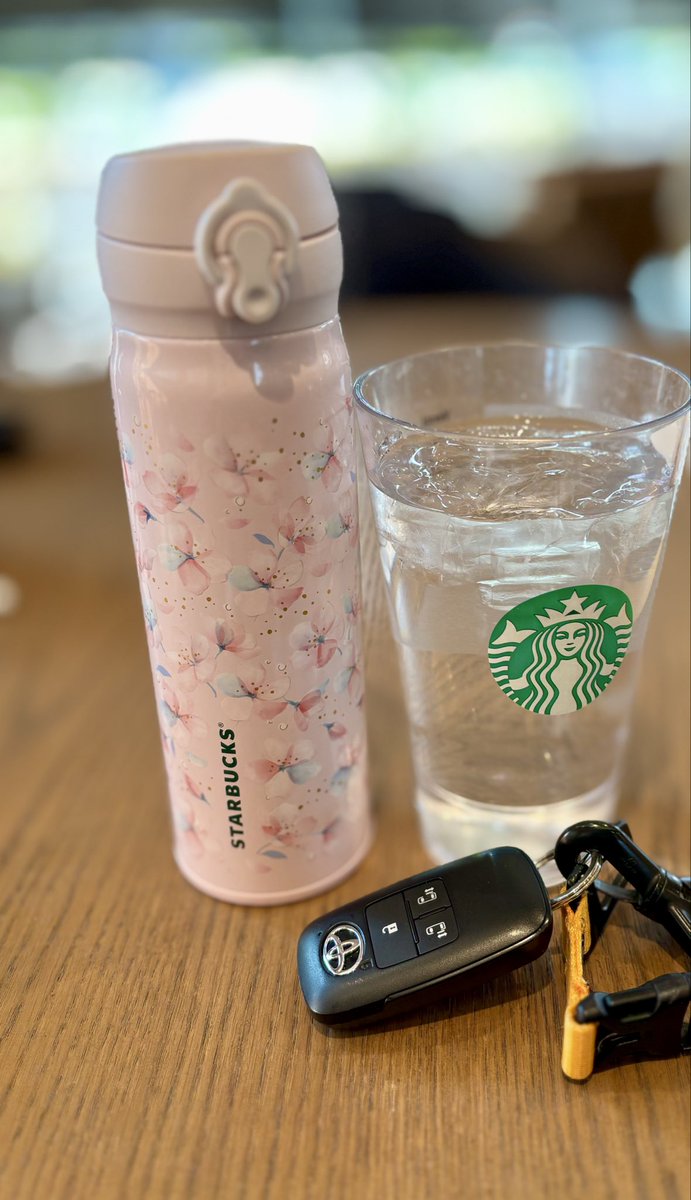 hide201008urawa's tweet photo. #スタバ好き #スタバ好きな人と繋がりたい #starbuckscoffee #stabucks #mystarbuckscoffee スタバ スターバックス https://t.co/VD3EeFvnVa