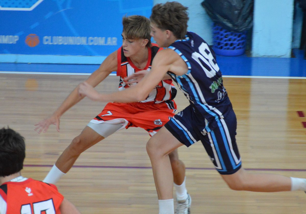 DOMINGO DE FINALES ARMADO. Las jornadas de viernes y sábado dejaron definidos los cruces decisivos tanto en el Super 4 de Unión como en la Copa Centenario femenina de Peñarol. 

Más en planetanaranja.site