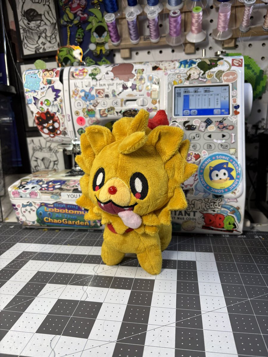 ThimblesThread ➡️ Working on orders! tweet media