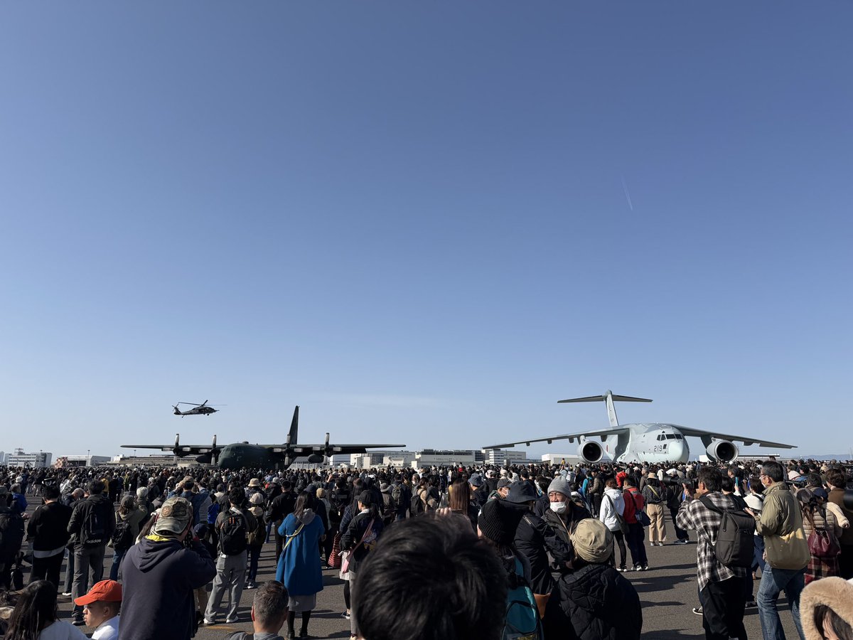kobayan614's tweet photo. 小牧基地の航空祭にきたよ！ https://t.co/7OasZ3ylYE