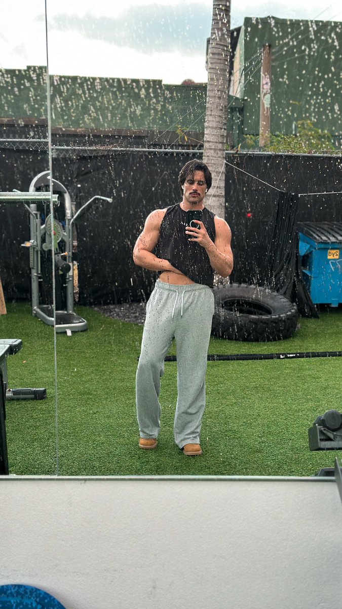 Jesselee tweet media