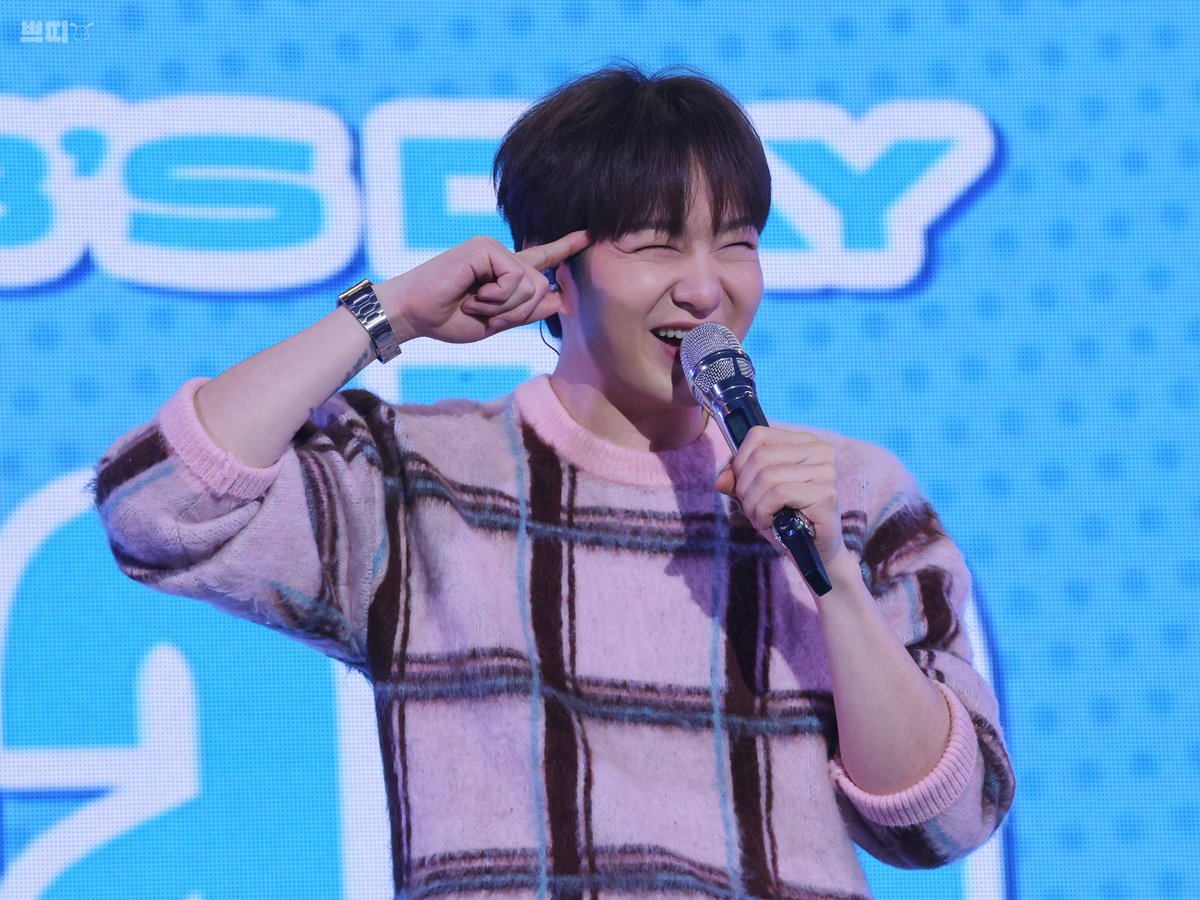 dearest_only_cs's tweet photo. 📸 260228 HAPPY SUB’S DAY 

아직도 널 걸어 놓은 채 🎶

#이창섭 #LEECHANGSUB https://t.co/X3Dndo8iBJ
