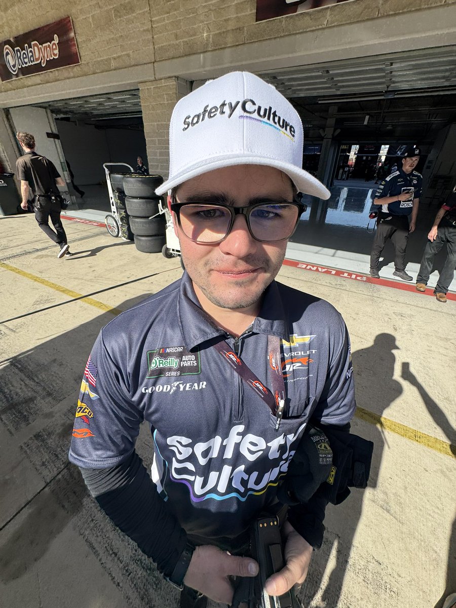 bread perez tweet media