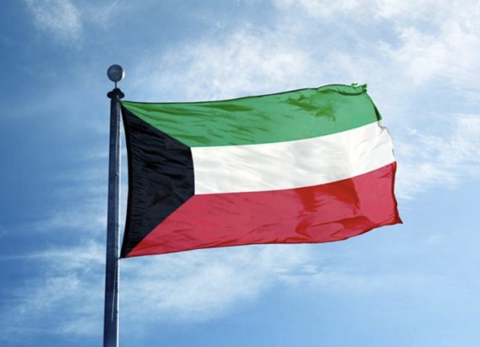 اللهم احفظ #الكويت وأهلها من كل سوء

اللهم وفق ولاة أمورنا لما فيه خير البلاد والعباد

اللهم من أراد بلادنا وبلاد المسلمين بسوء فرد كيده في نحره

اللهم سدد رمي جنودنا البواسل المرابطين على الثغور واحفظهم بحفظك