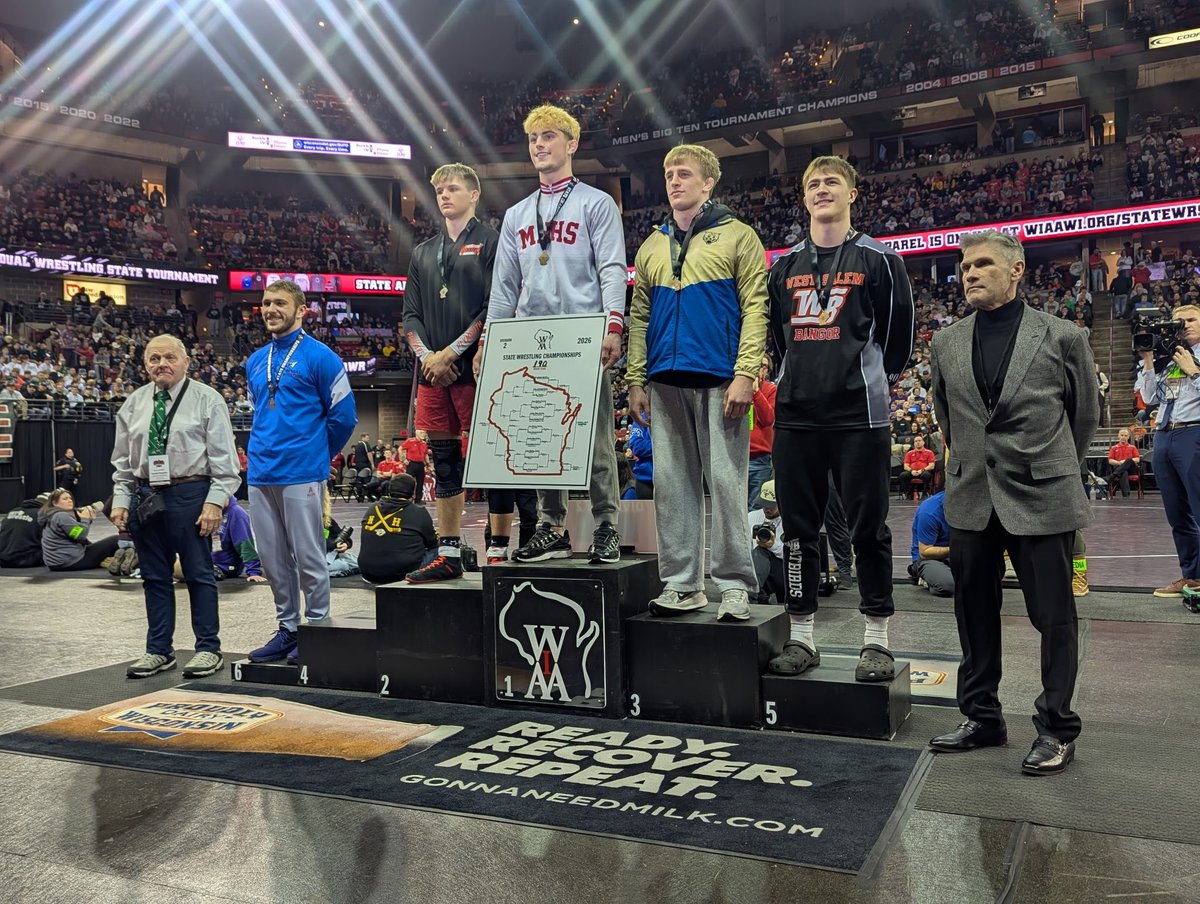 LcatsAthletics's tweet photo. 3rd place at State!
Congratulations to Owen Burling on an outstanding finish at 190 in D2. 4-time state qualifier, 2-time podium finisher (6th in 2025 ➡️ 3rd in 2026) and a 45-2 senior season. What a career! #LCatPride https://t.co/cJ5zdfrYdQ