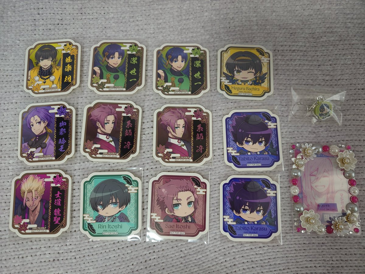 Love_Kmt_tmo's tweet photo. 【交換】ブルーロック ブルロ 天狗茶亭  SMILE BASE CAFE スマイルベースカフェ  スマべ 特典

譲▶画像参照
求▶ステッカー：等身凪＞千切
コースター：SD凪、等身・SD千切

＊郵送で交換
＊ステッカー凛・冴・玲王は凪との交換
＊SD潔コースターは1点はSD凪との交換希望です
→ https://t.co/8D8g9SrwGv