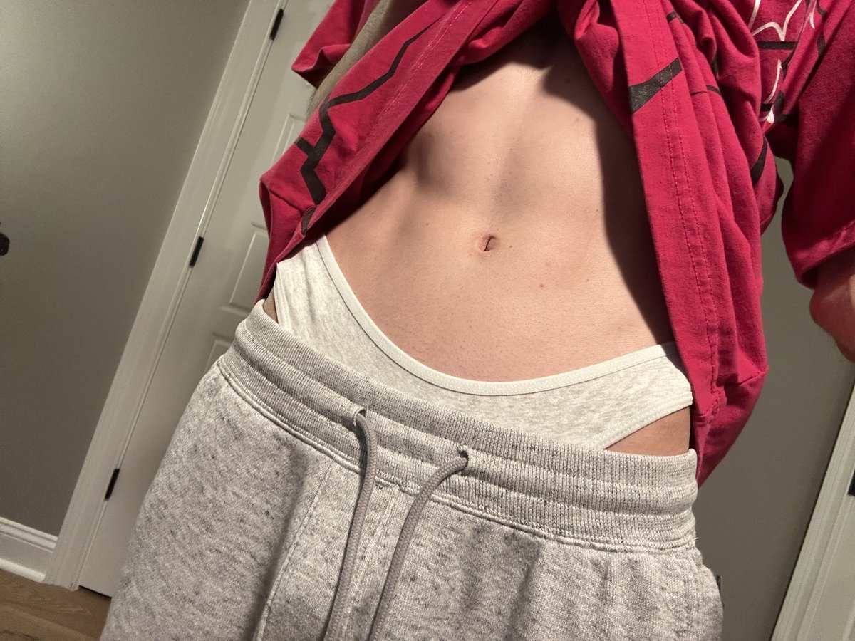 xkylieboo's tweet photo. matching my panties to my sweatpants :3 https://t.co/T1jTkhkoct