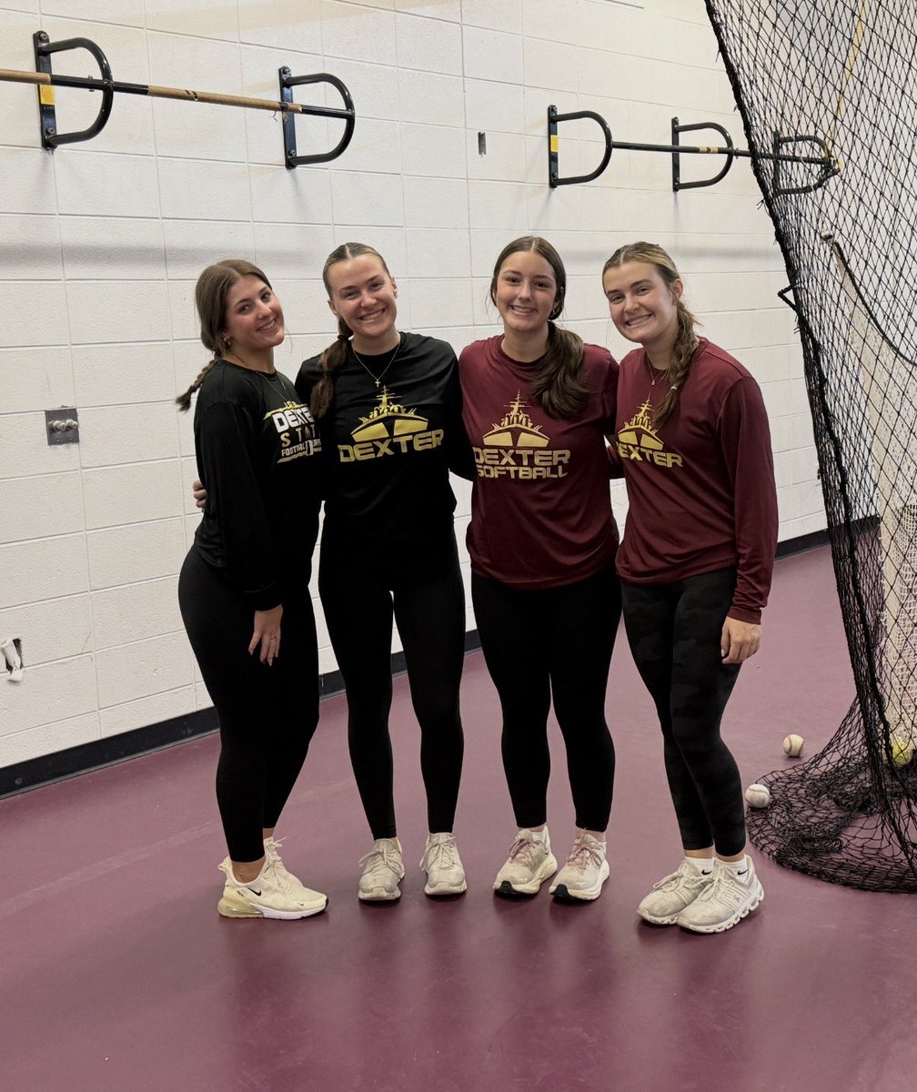 Dexter Dreads Varsity Softball tweet media